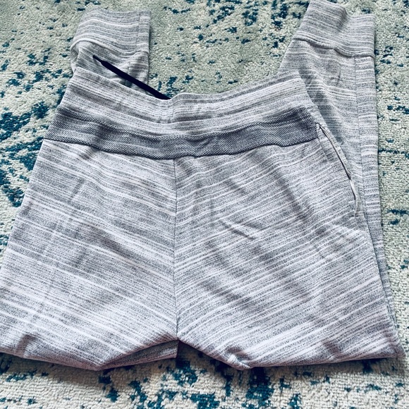 n i k e  j o g g e r s - Picture 8 of 8